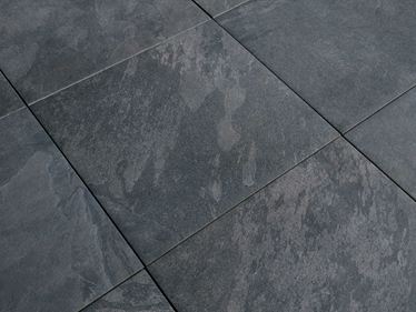 Grès cérame en gros plan ardoise foncé Alpine Black