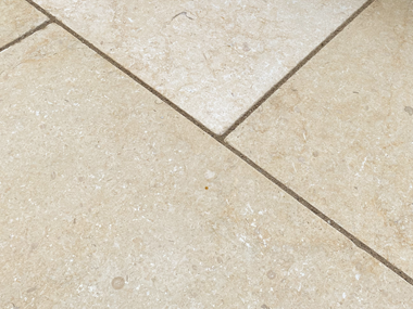 Kalkstein-Royal-Beige-nah2