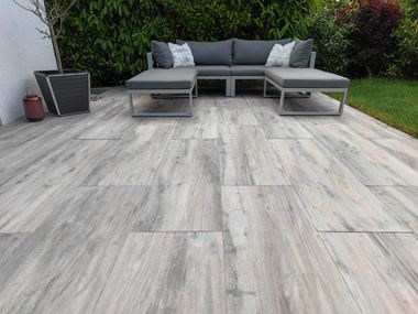 Canapé de jardin sur terrasse effet bois Canada Lake