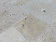 Gros plan sur les dalles de terrasse Ivory Cream