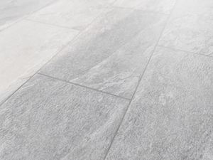 Le carrelage imitation ardoise en grès cérame Alpine Grey vu de près