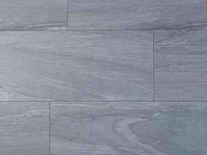 Les carreaux imitation pierre gris et blancs Mountain Grey photographiés de haut