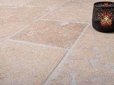 Ivory Cream avec décoration noire Galerie 1