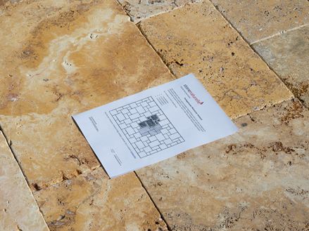 Croquis pour la pose en opus romain sur dalles de travertin Gold