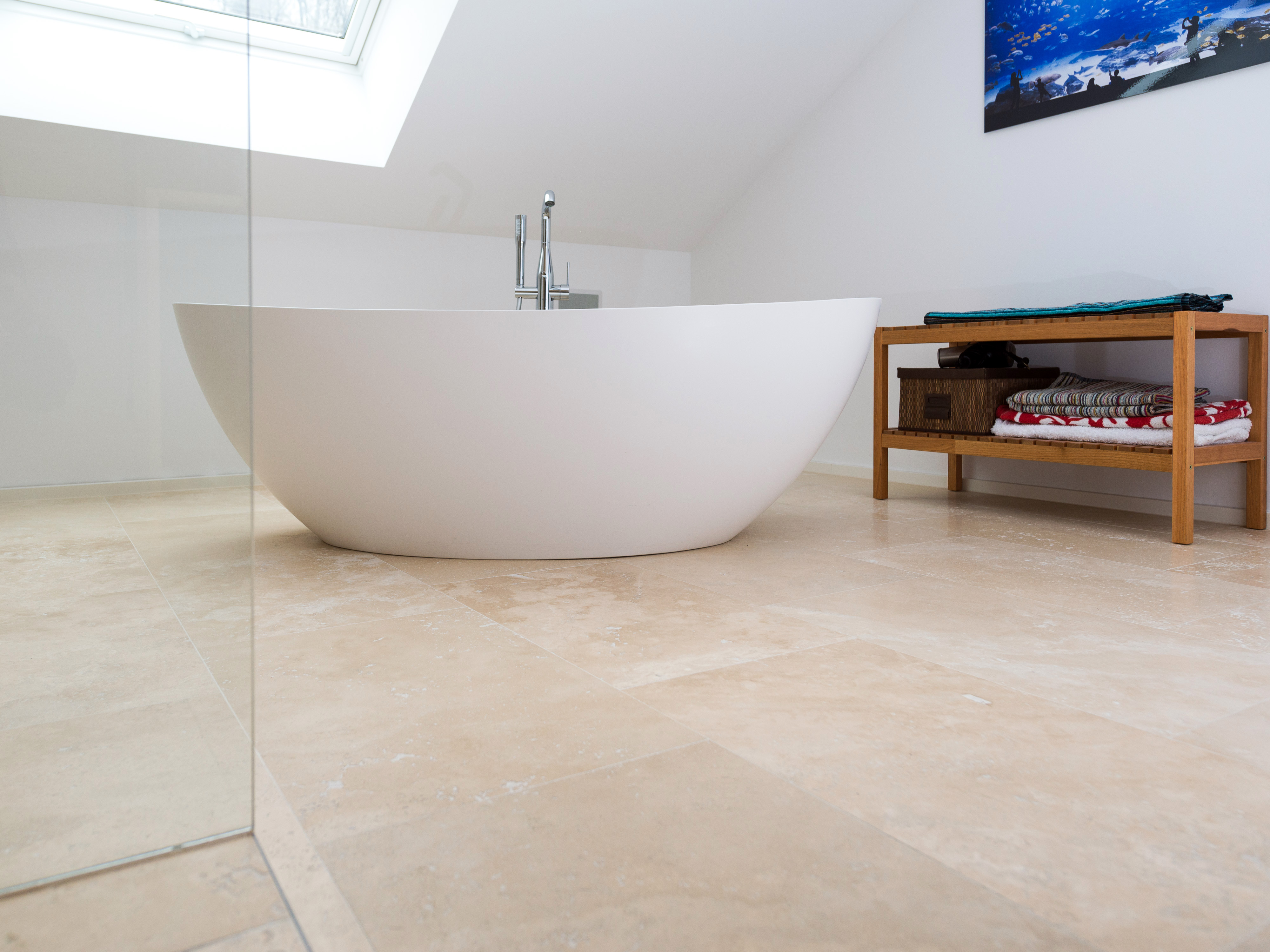 Carrelage Medium Line, en travertin adouci stonenaturelle Carrelage Medium Line, en travertin adouci stonenaturelle