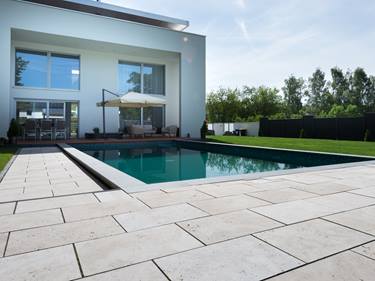 Dalle Medium Line En Travertin Adouci Stonenaturelle