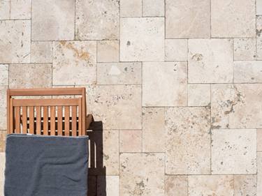 Dalle Rustic En Travertin Vieilli Stonenaturelle