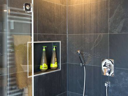Un Carrelage En Ardoise Pour La Salle De Bain Stonenaturelle