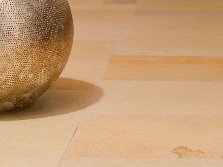 Feinstein oder Naturstein? Oft kann das Original täuschend echt nachgeahmt werden!