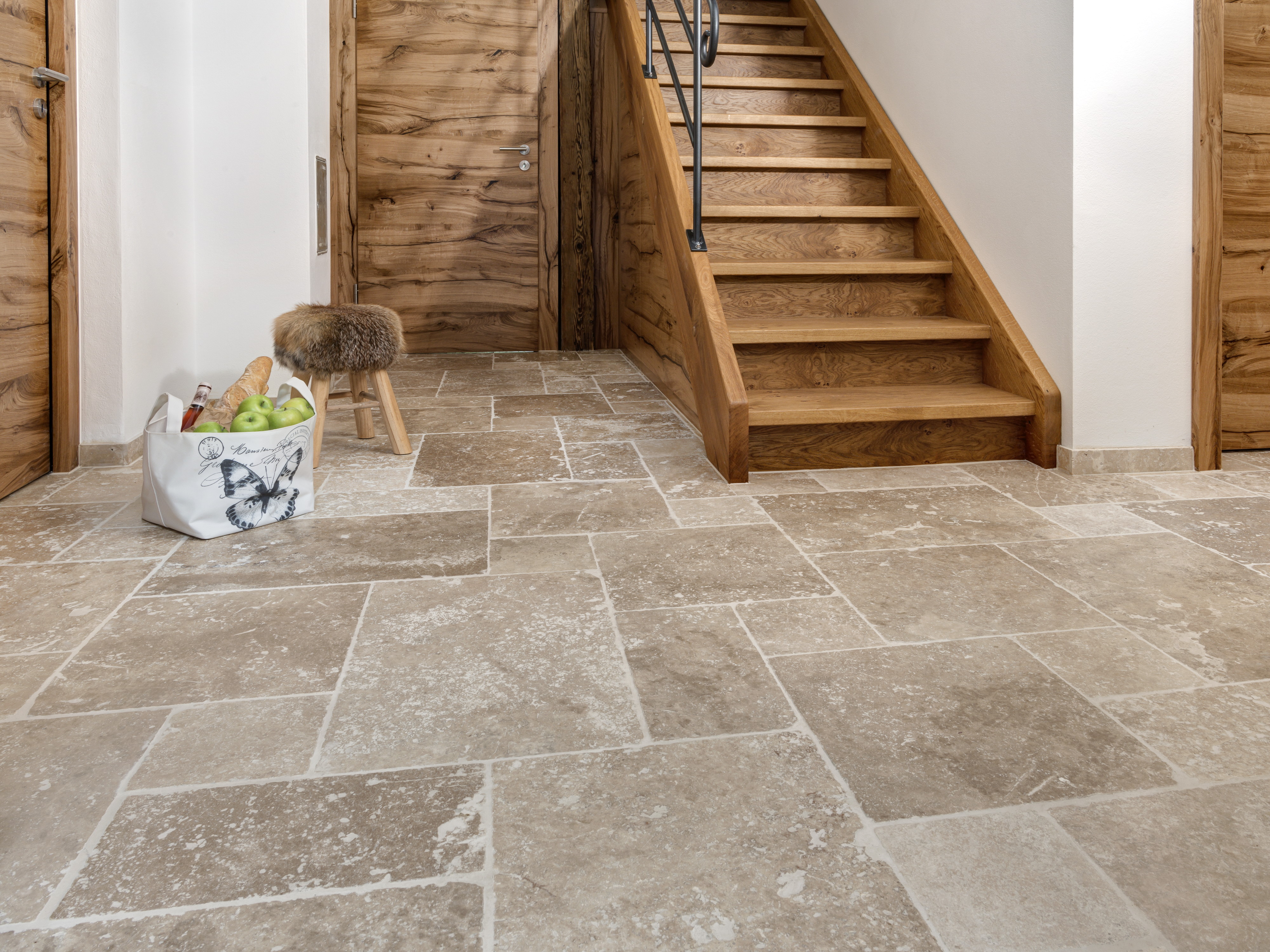 Carrelage Classic Country, en travertin vieilli | stonenaturelle